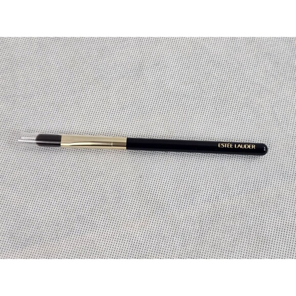 Estee Lauder Blending Shadow Make Up Brush Unboxed New - Picture 1 of 3